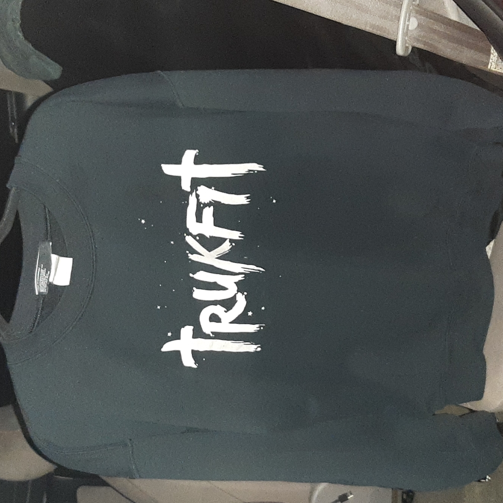 Vintage Truckfit glow in the dark crewneck large very well kept